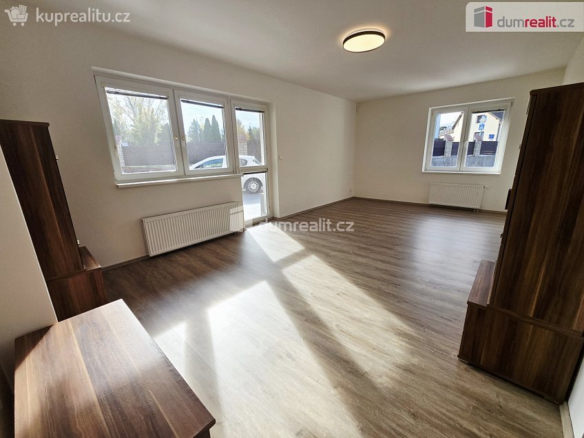 Pronájem bytu 3+kk 98 m^2 Bártlova, Praha 20 