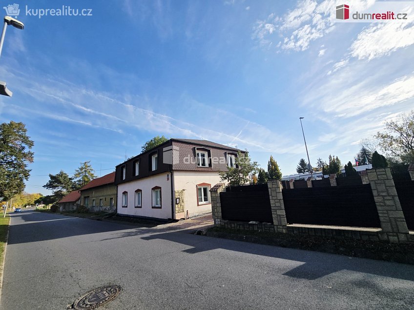 Pronájem bytu 3+kk 98 m^2 Bártlova, Praha 20 