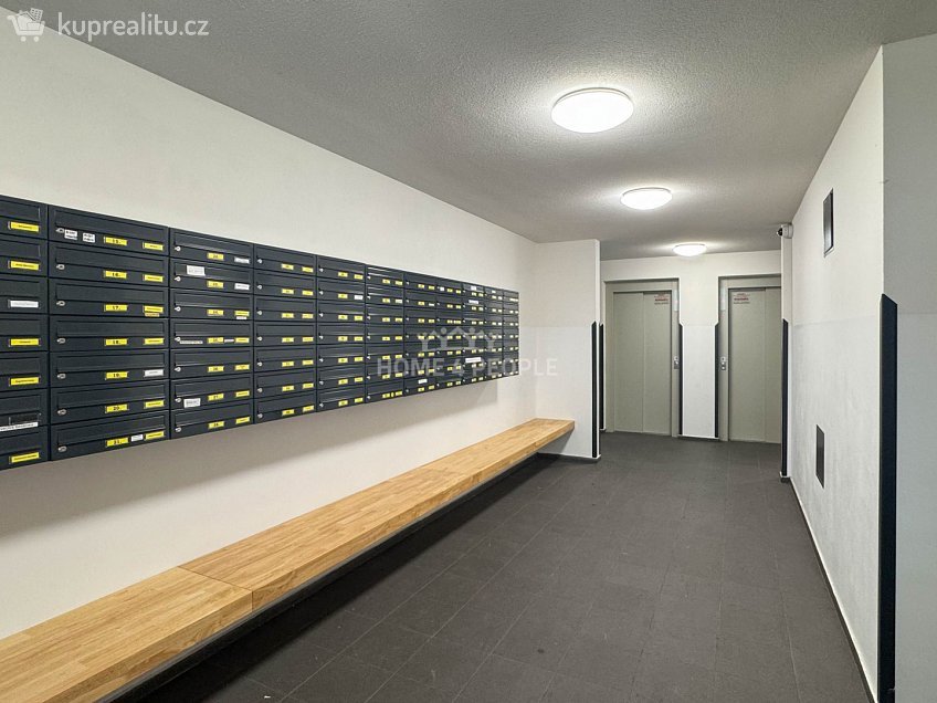Prodej bytu 2+kk 39 m^2 V. Volfa, České Budějovice 