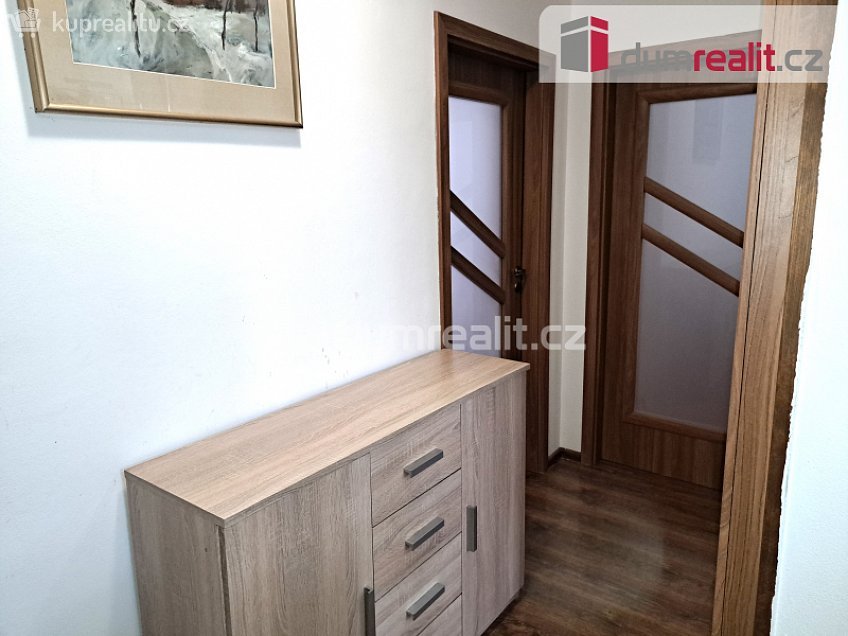 Pronájem bytu 2+1 42 m^2 Boženy Němcové, Rožnov pod Radhoštěm 
