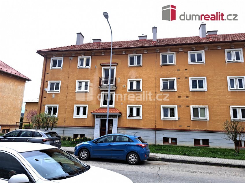Pronájem bytu 2+1 42 m^2 Boženy Němcové, Rožnov pod Radhoštěm 