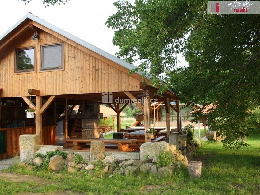 Pronájem  ubytovacího zařízení 200 m^2 Nové Hrady, Nové Hrady 