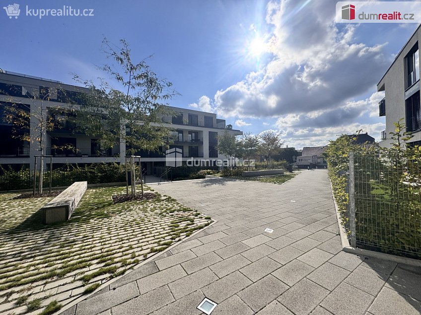 Prodej bytu 3+kk 119 m^2 K učilišti, Praha-Štěrboholy 