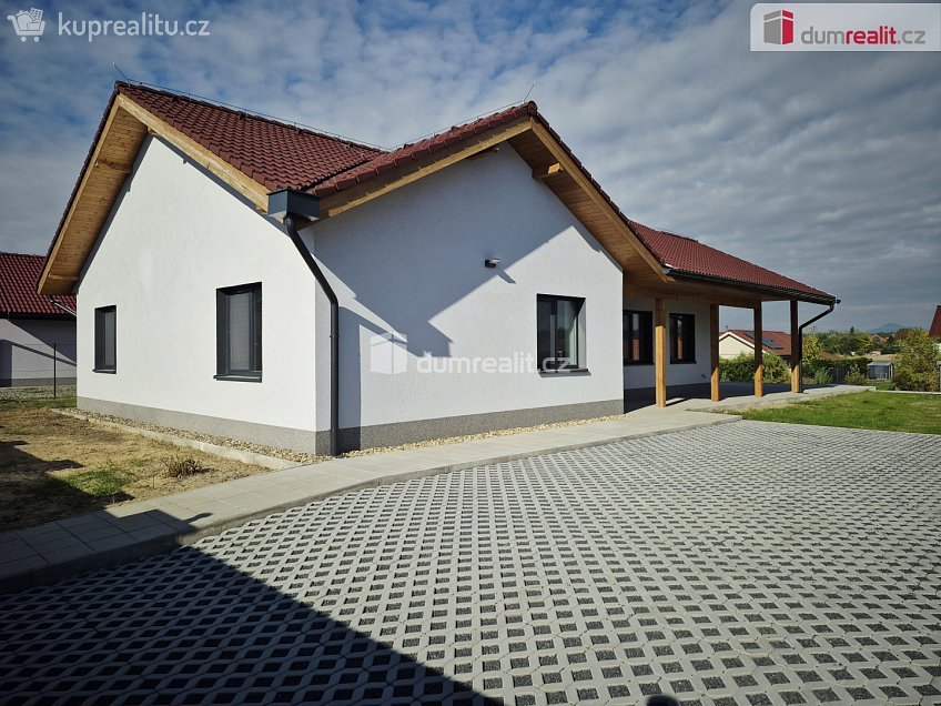 Pronájem  rodinného domu 109 m^2 Venkovská, Vědomice 