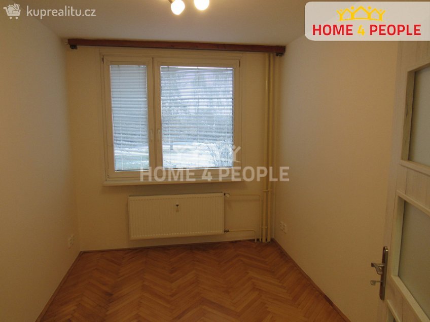 Pronájem bytu 2+1 43 m^2 V zápolí, Praha 4 