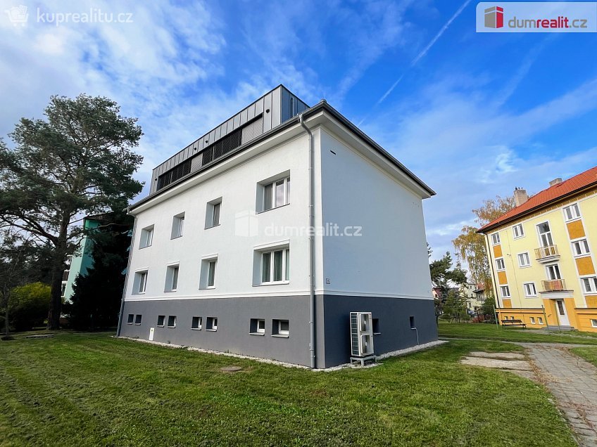 Pronájem bytu 2+1 63 m^2 Prokopa Holého, Uherské Hradiště 