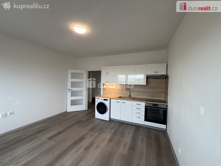 Pronájem bytu 2+kk 40 m^2 Brandtova, Ústí nad Labem 