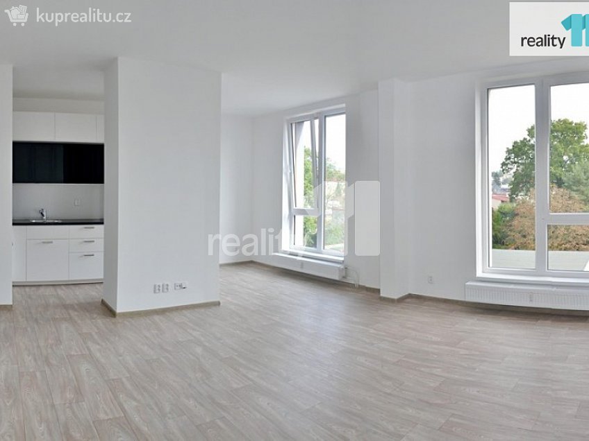 Pronájem bytu 2+kk 64 m^2 Paní Zdislavy, Česká Lípa 