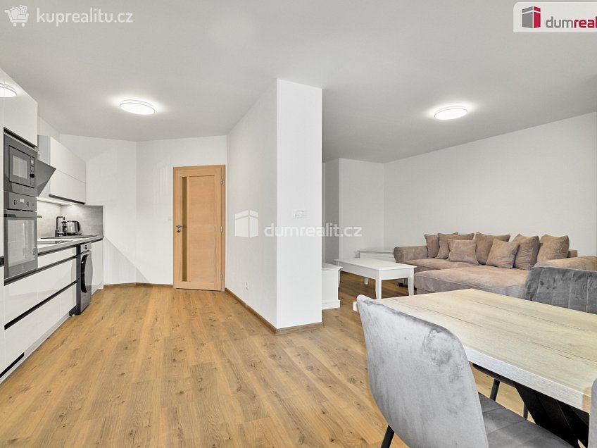 Prodej bytu 3+kk 90 m^2 nábřeží Jana Palacha, Karlovy Vary 