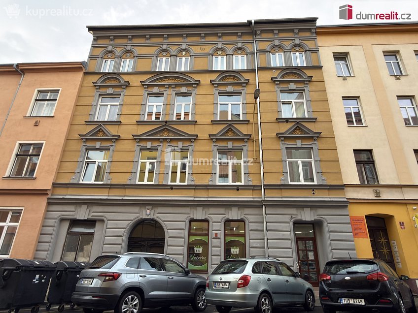 Pronájem bytu 2+kk 38 m^2 Jungmannova, Děčín 
