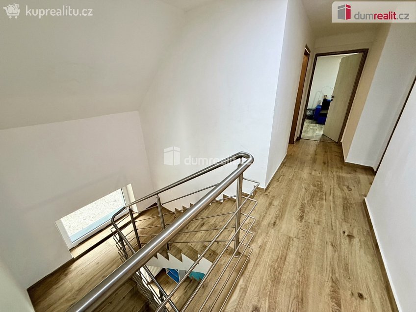 Prodej  rodinného domu 171 m^2 Valašská Senice, Valašská Senice 