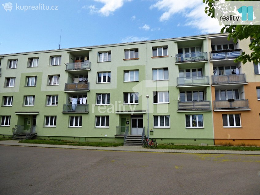 Pronájem bytu 2+kk 36 m^2 17. listopadu, Dobřany 