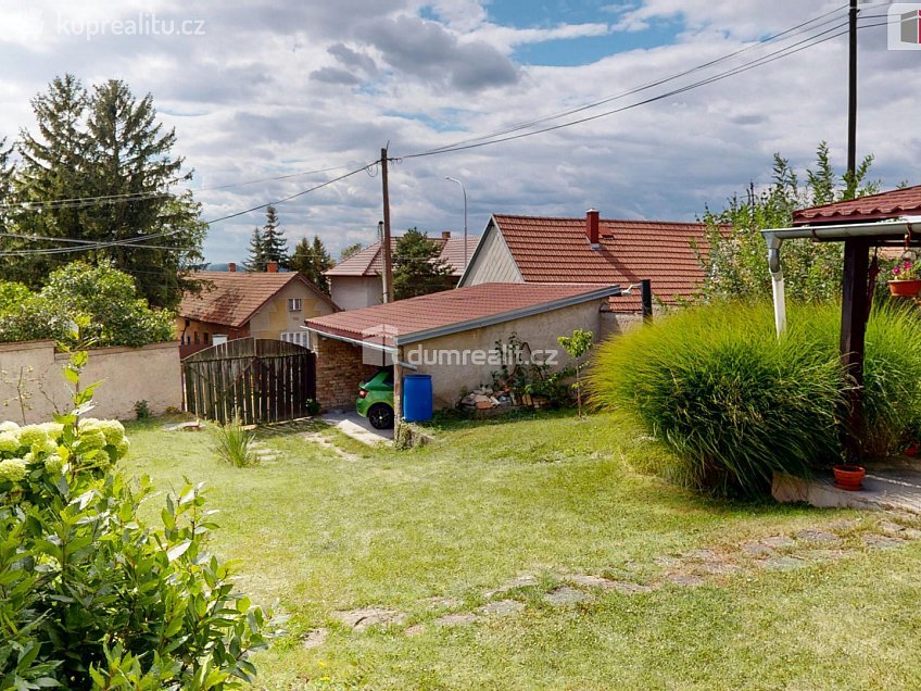 Prodej  rodinného domu 100 m^2 Činěves, Činěves 