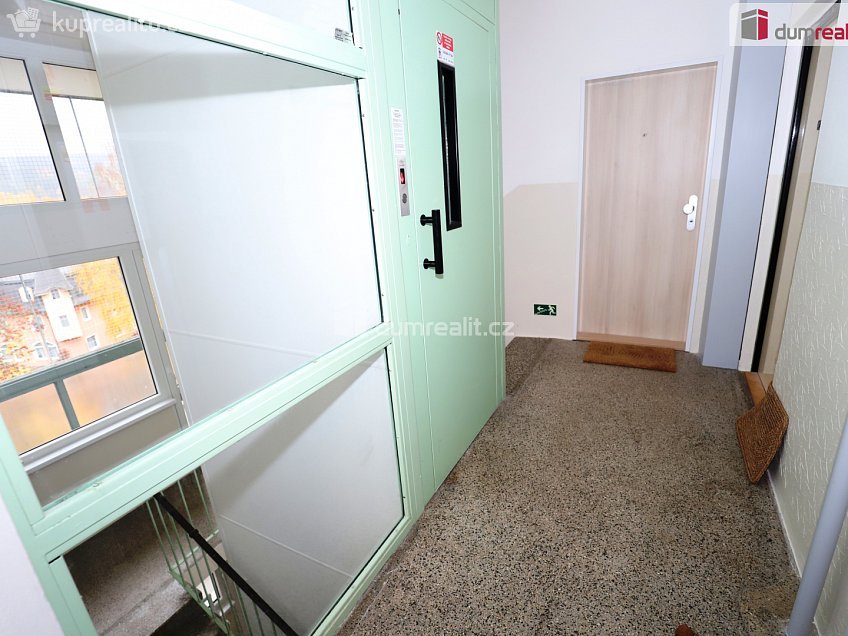 Pronájem bytu 2+1 63 m^2 Kubelíkova, Mariánské Lázně 