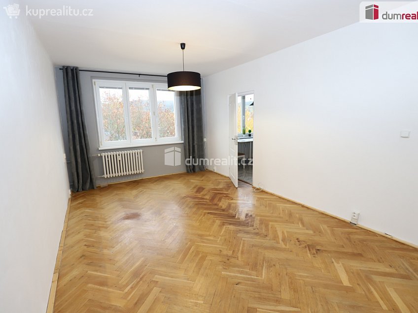 Pronájem bytu 2+1 63 m^2 Kubelíkova, Mariánské Lázně 