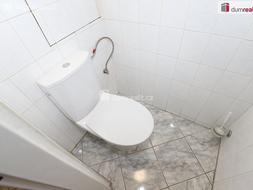 Pronájem bytu 2+1 63 m^2 Kubelíkova, Mariánské Lázně 