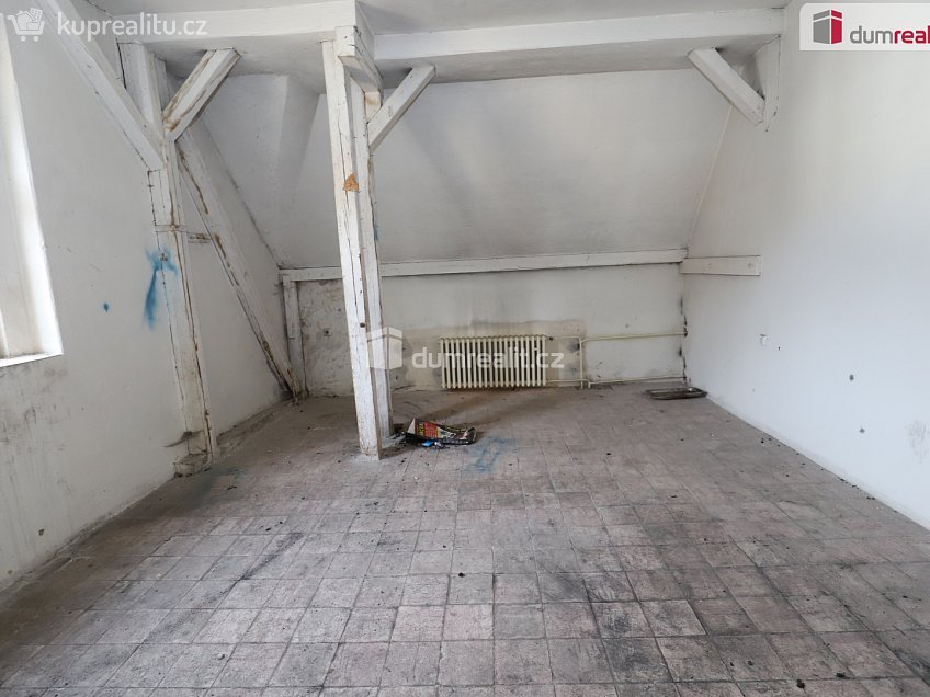 Prodej  komerční reality 1600 m^2 Pod nádražím, Kraslice 