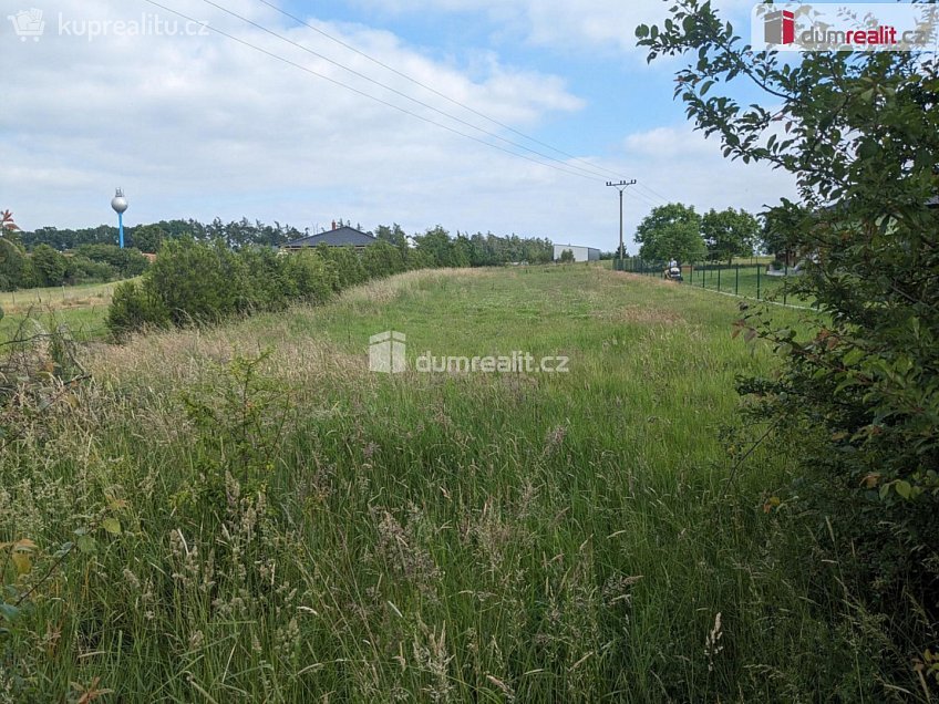 Prodej  stavebního pozemku 2295 m^2 Oleška, Oleška 