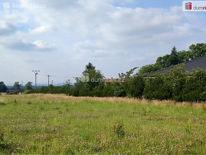 Prodej  stavebního pozemku 2295 m^2 Oleška, Oleška 