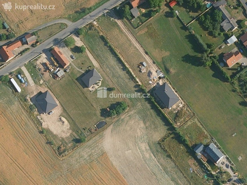 Prodej  stavebního pozemku 2295 m^2 Oleška, Oleška 