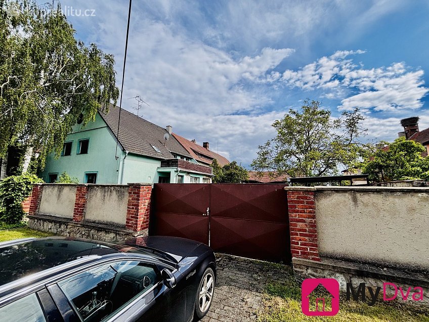 Prodej  rodinného domu 230 m^2 Pasohlávky, Pasohlávky 