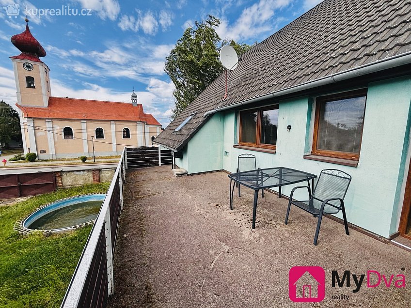 Prodej  rodinného domu 230 m^2 Pasohlávky, Pasohlávky 