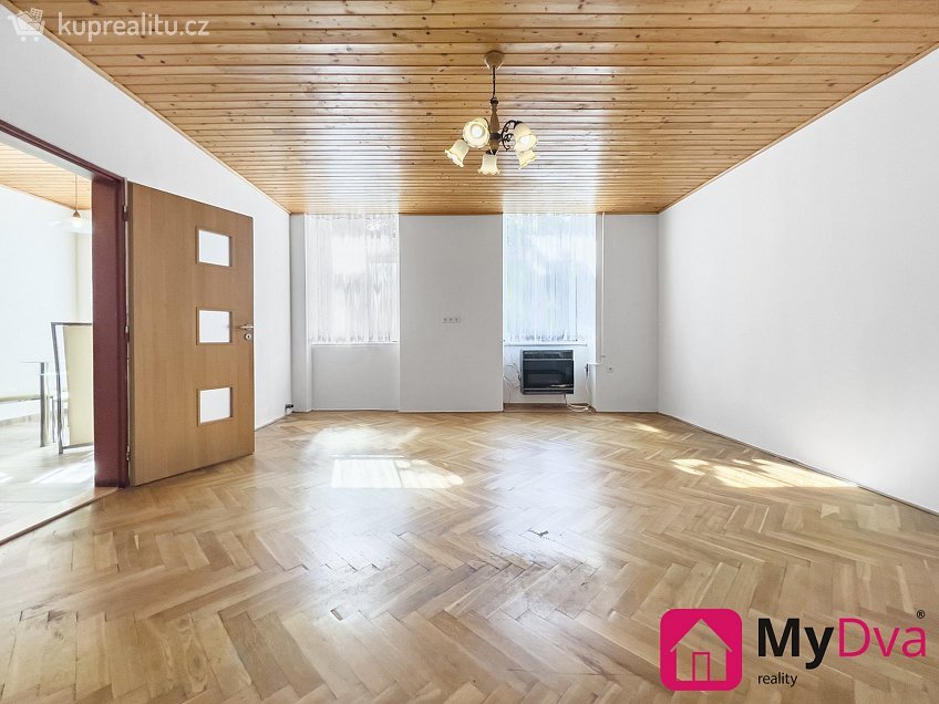 Pronájem bytu 2+1 84 m^2 Vídeňská třída, Znojmo 