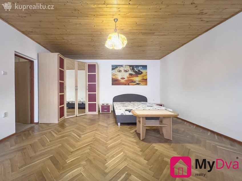 Pronájem bytu 2+1 84 m^2 Vídeňská třída, Znojmo 