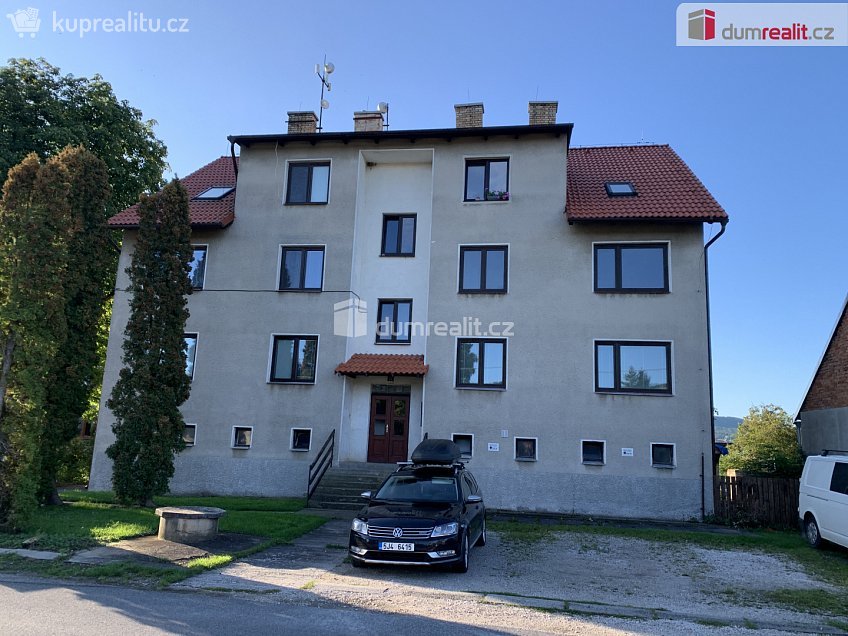 Prodej bytu 3+1 84 m^2 Všeradice, Všeradice 