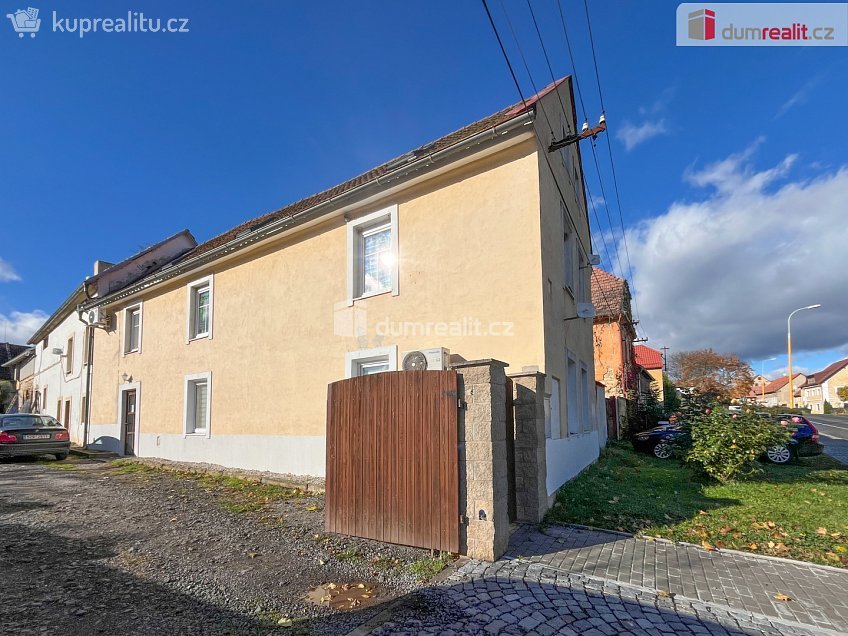 Prodej bytu 1+1 46 m^2 Kounov, Kounov 