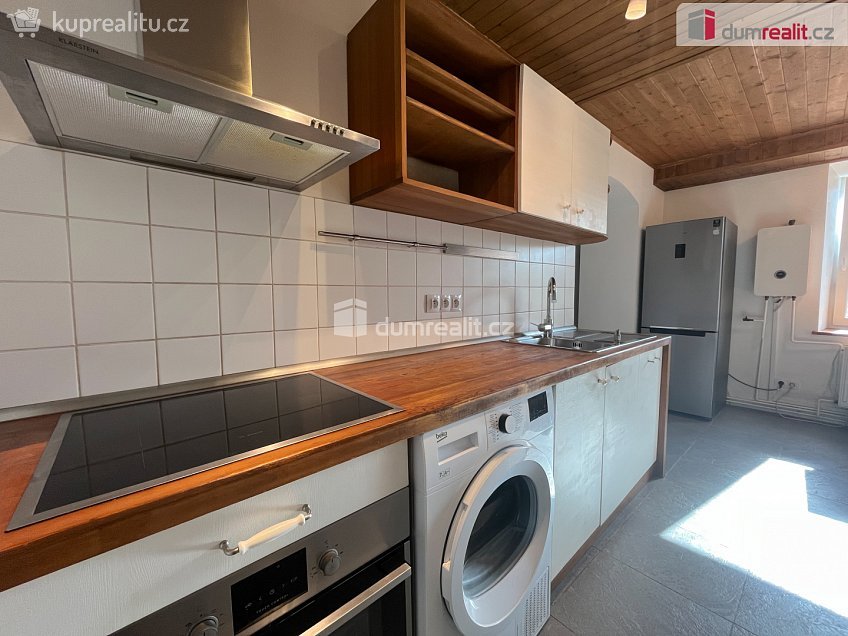 Prodej bytu 1+1 46 m^2 Kounov, Kounov 