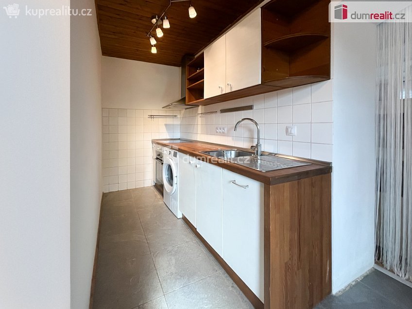 Prodej bytu 1+1 46 m^2 Kounov, Kounov 
