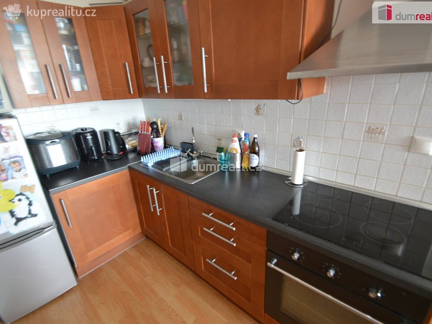 Prodej bytu 2+kk 60 m^2 Symfonická, Praha 13 