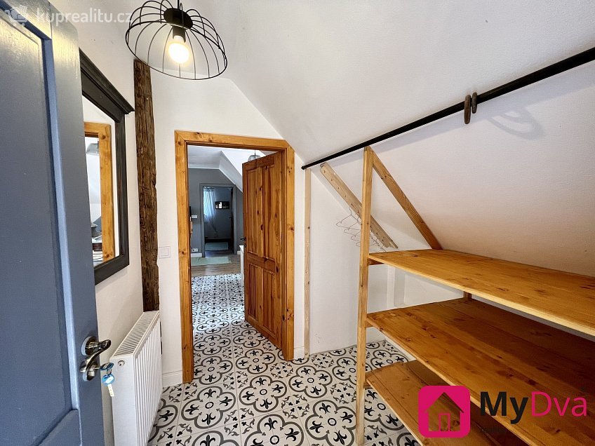 Pronájem  rodinného domu 120 m^2 Hluboké Mašůvky 79, Hluboké Mašůvky 