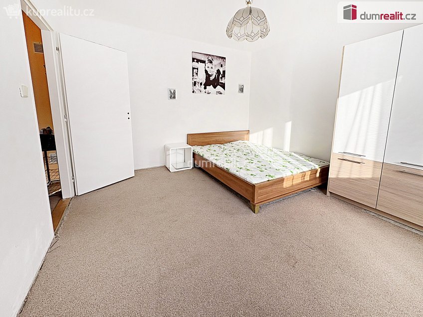 Pronájem bytu 1+1 29 m^2 Josefa Dobrovského, Most 