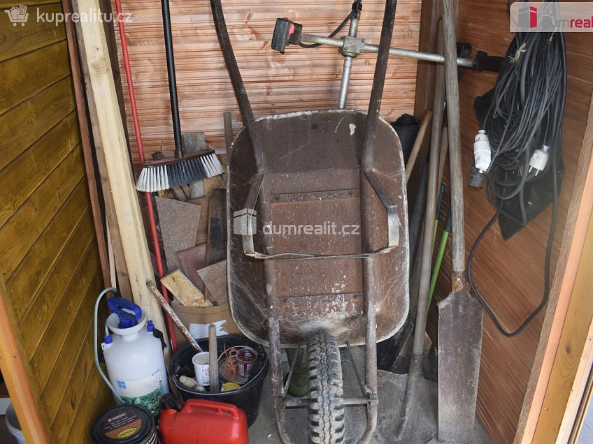 Prodej  stavebního pozemku 800 m^2 Bělá pod Bezdězem, Bělá pod Bezdězem 