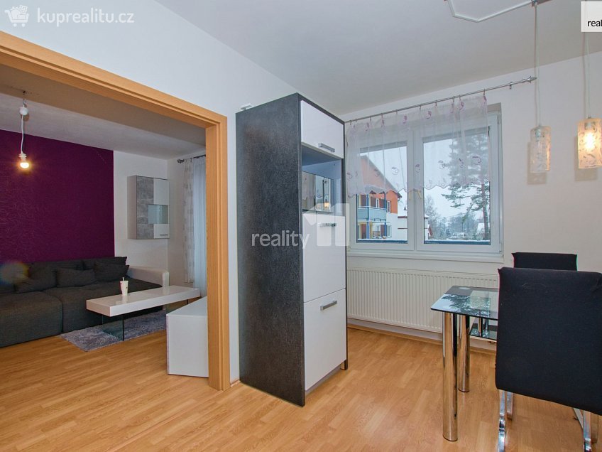 Prodej bytu 3+1 97 m^2 Dubice, Liberec 