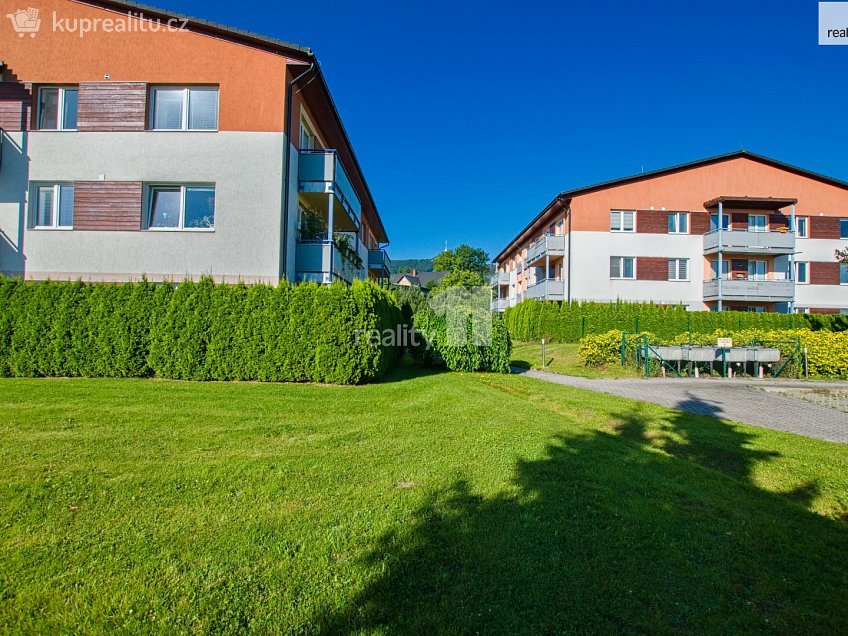 Prodej bytu 3+1 97 m^2 Dubice, Liberec 