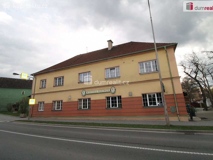 Prodej  ubytovacího zařízení 460 m^2 Pohraniční stráže, Chodová Planá 