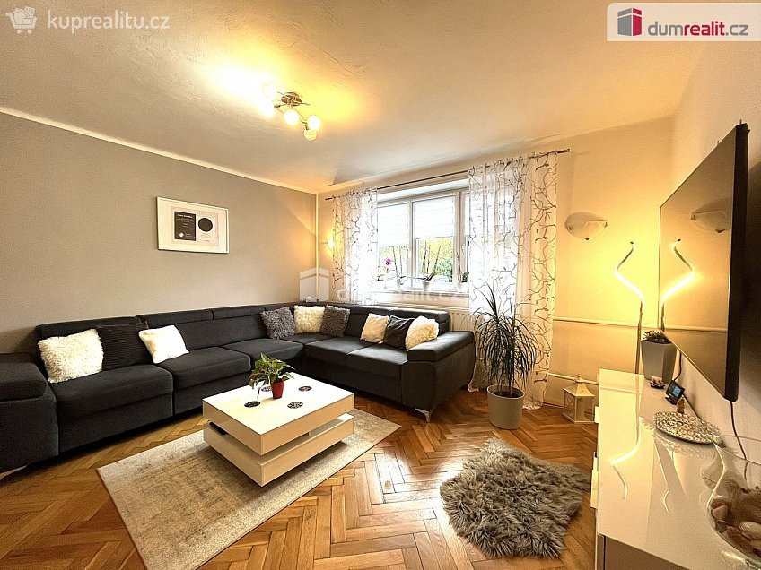 Prodej bytu 2+1 60 m^2 Pražská, Cheb 