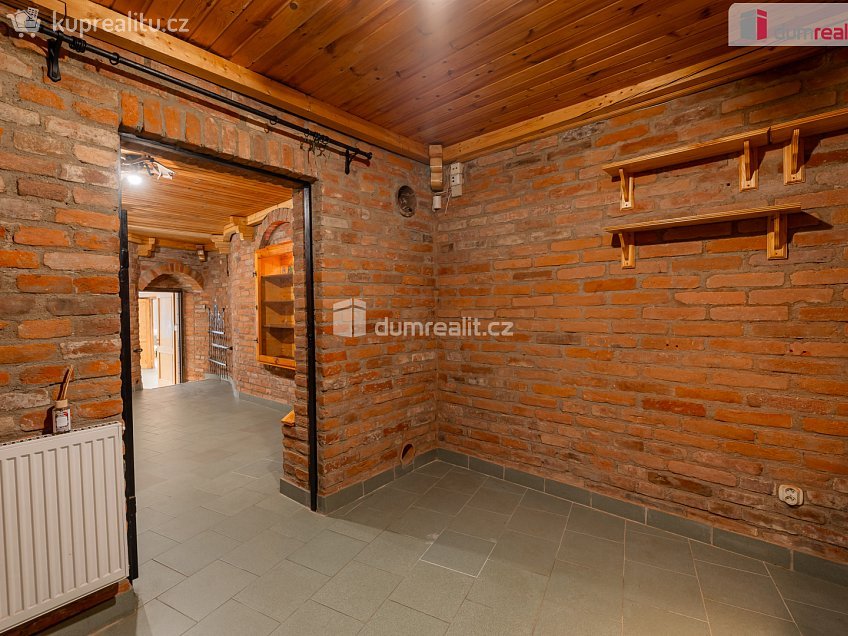 Prodej  obchodních prostor 107 m^2 Viničná, Mladá Boleslav 