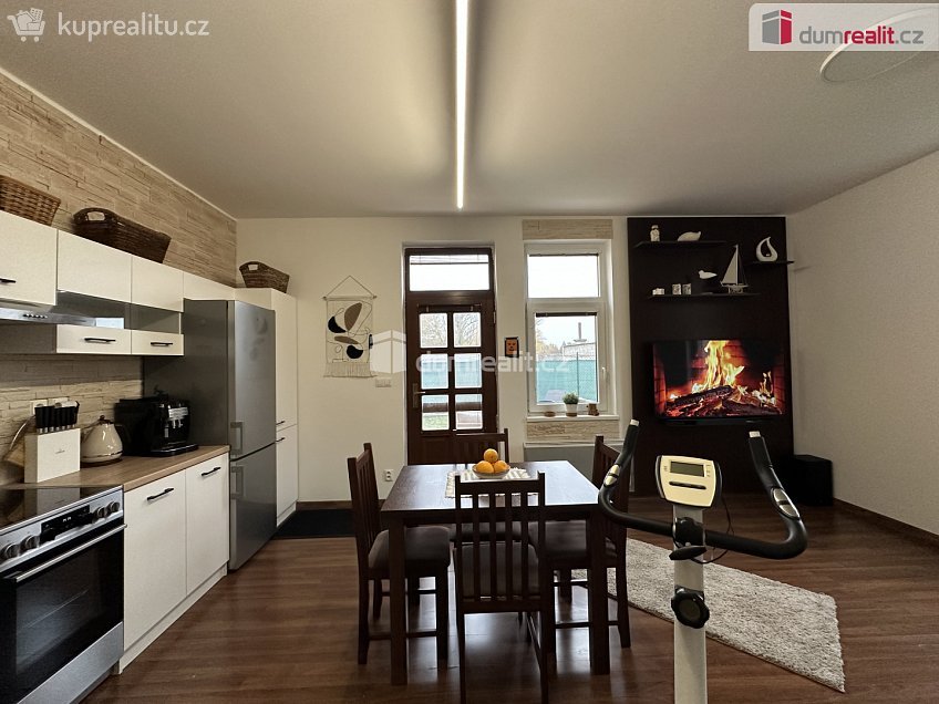 Pronájem bytu 2+kk 50 m^2 Gen. Šimka, Břeclav 