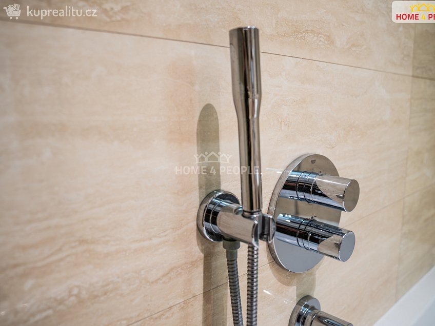 Prodej bytu 2+kk 62 m^2 Jeremenkova, Praha 4 