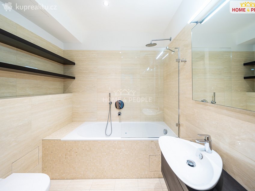 Prodej bytu 2+kk 62 m^2 Jeremenkova, Praha 4 