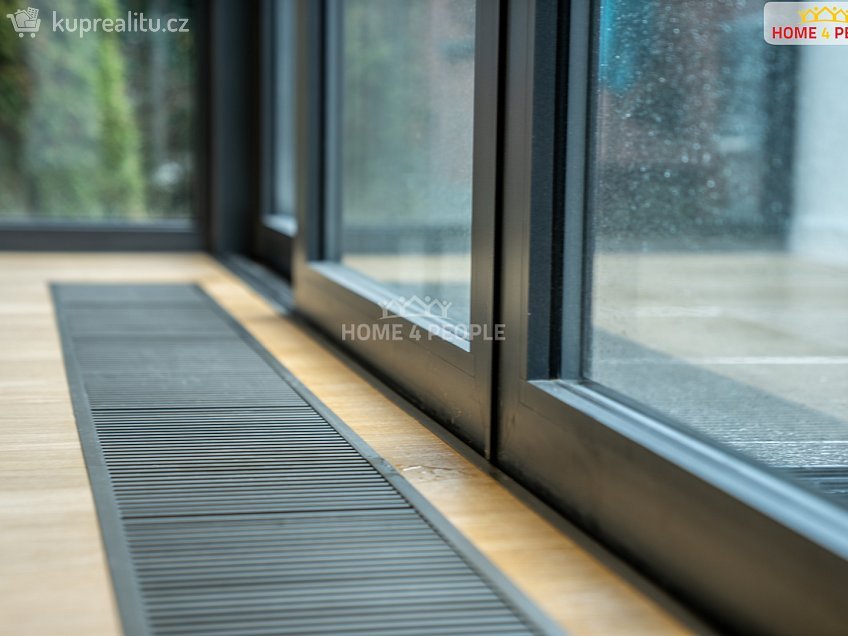 Prodej bytu 2+kk 62 m^2 Jeremenkova, Praha 4 