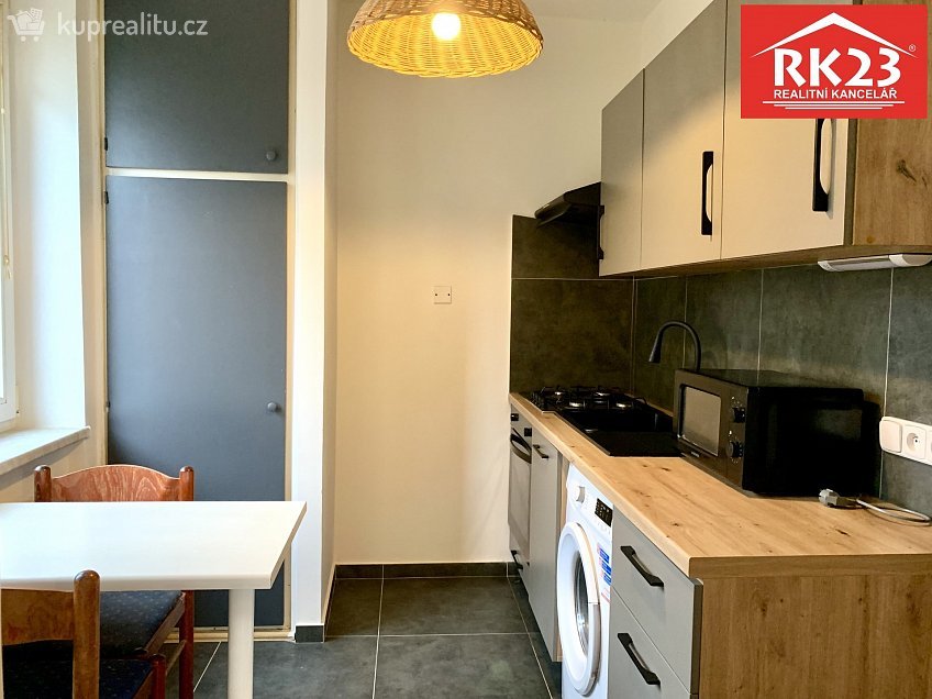 Pronájem bytu 3+1 65 m^2 Fučíkova 457, Planá 