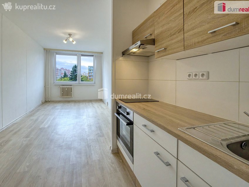 Pronájem bytu 2+kk 39 m^2 Kojetická, Neratovice 