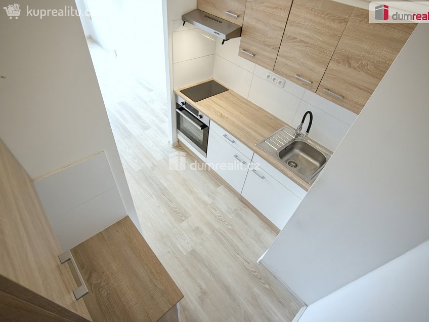 Pronájem bytu 2+kk 39 m^2 Kojetická, Neratovice 