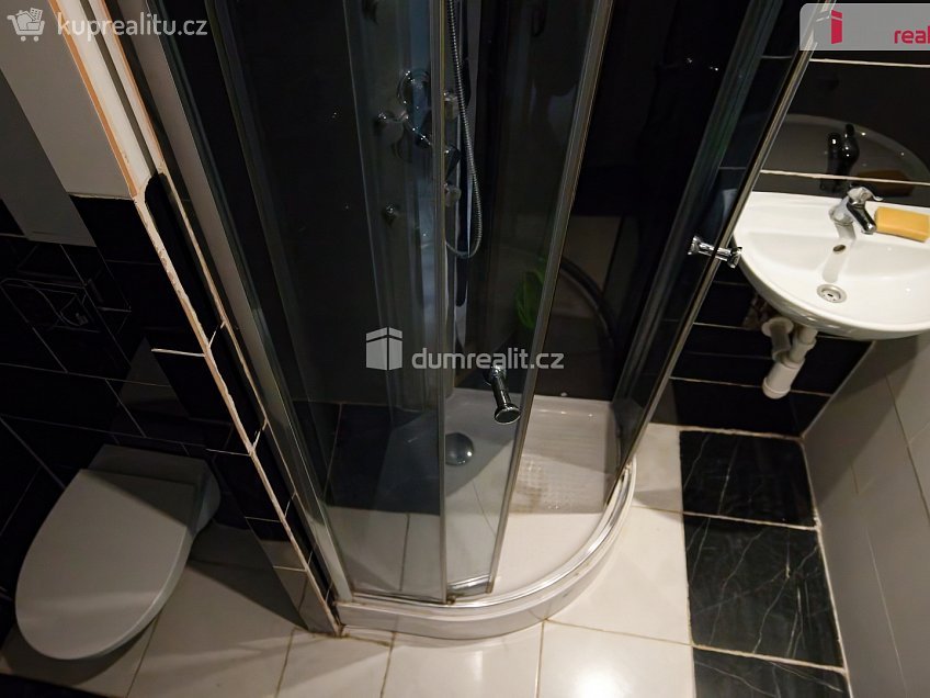 Pronájem bytu 2+kk 39 m^2 Kojetická, Neratovice 