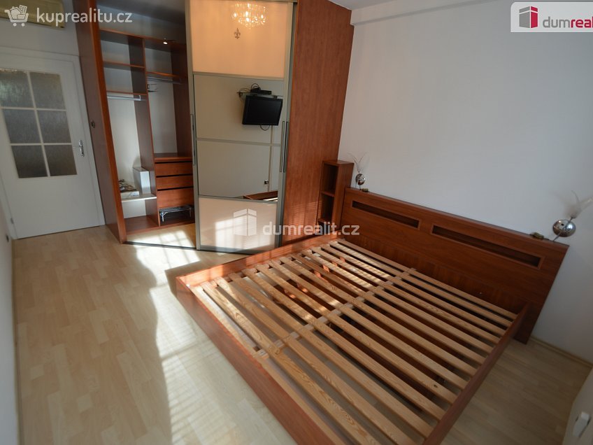 Prodej bytu 2+kk 68 m^2 Jitravská, Praha 8 